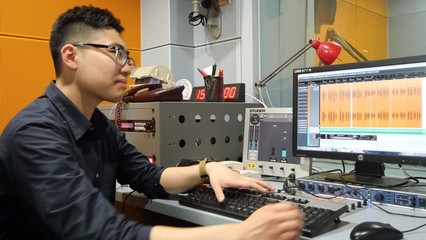 央廣女主播揭秘“讀課文”幕后,沒(méi)想到聲音大咖竟然是這樣錄課文的…