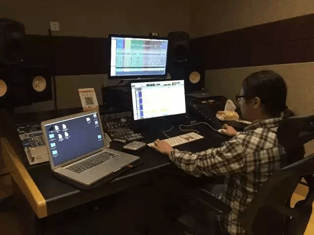 胡同里的錄音棚,一家每個(gè)人夢想中的音樂工作室